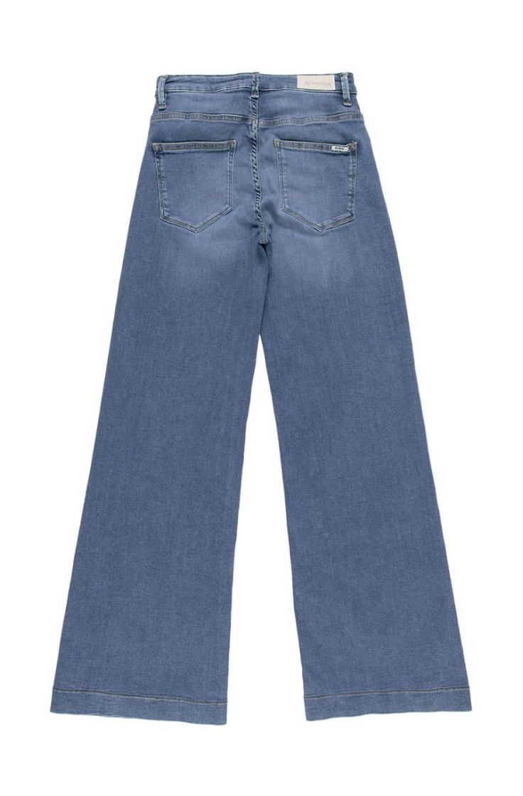 celia wide 7237