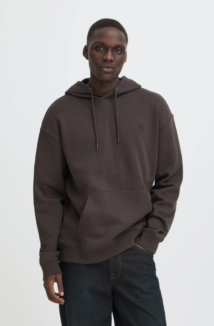 bhjuste emb hood sweat 190910 mulch