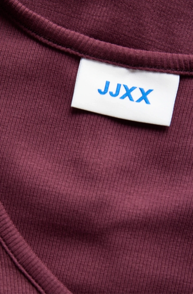 jxfreya str ls v-neck top jrs winetasting