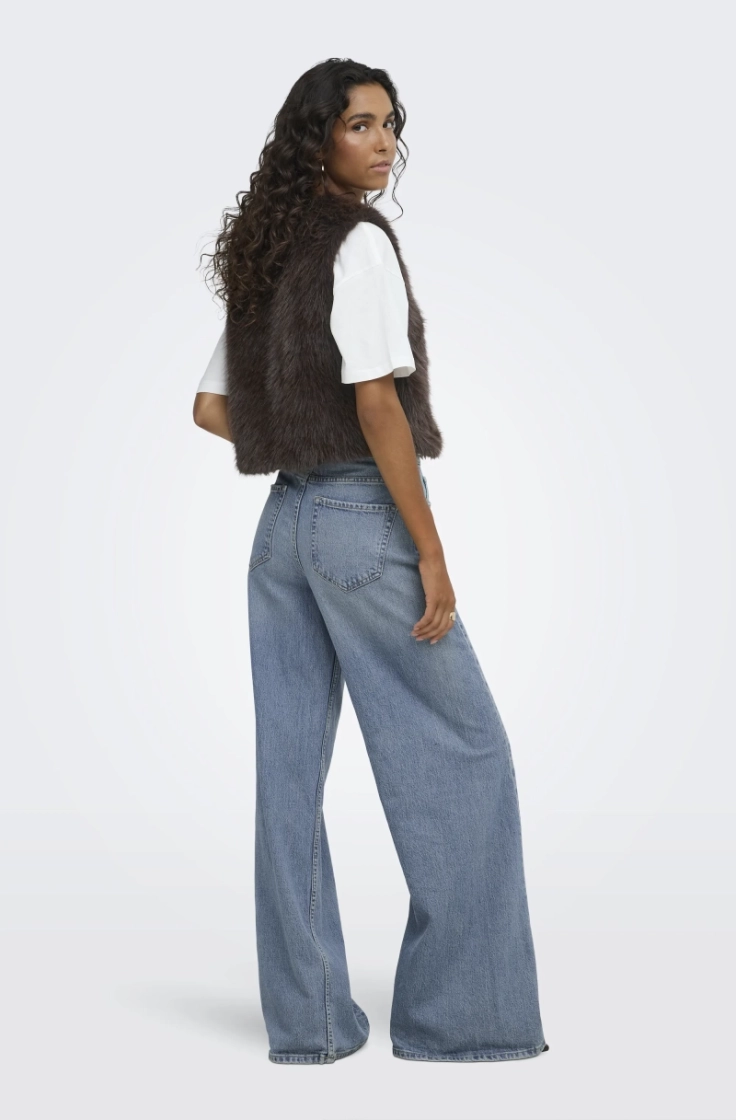 jdyora faux fur waistcoat otw  chocolate torte