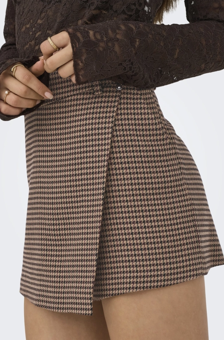 onllettie life mw check skort  decadent chocol