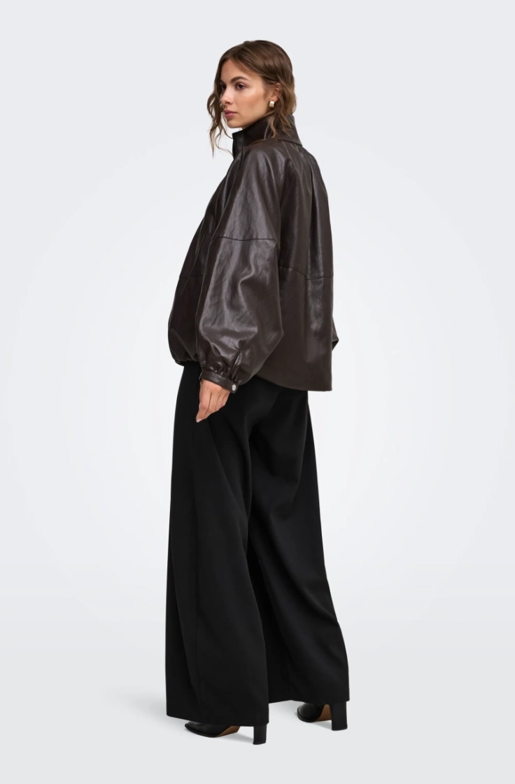 onlyasmine mw pleat barrel pan black